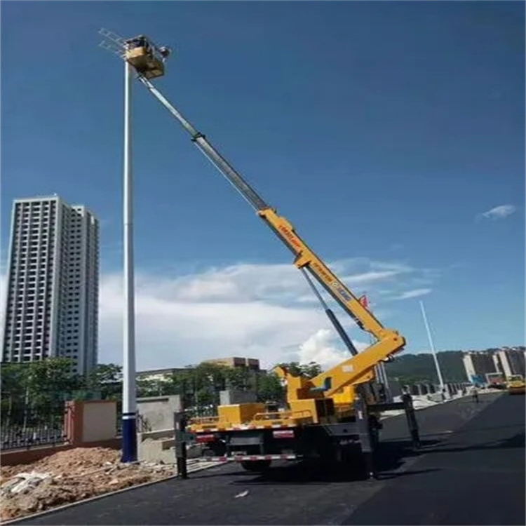 习水维修路灯的曲臂升降车出租